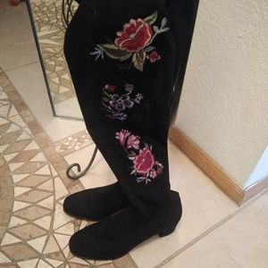 Thigh high Gorgeous black embroidered  boots